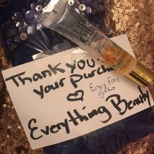 All orders made TODAY come with a free beauty gift